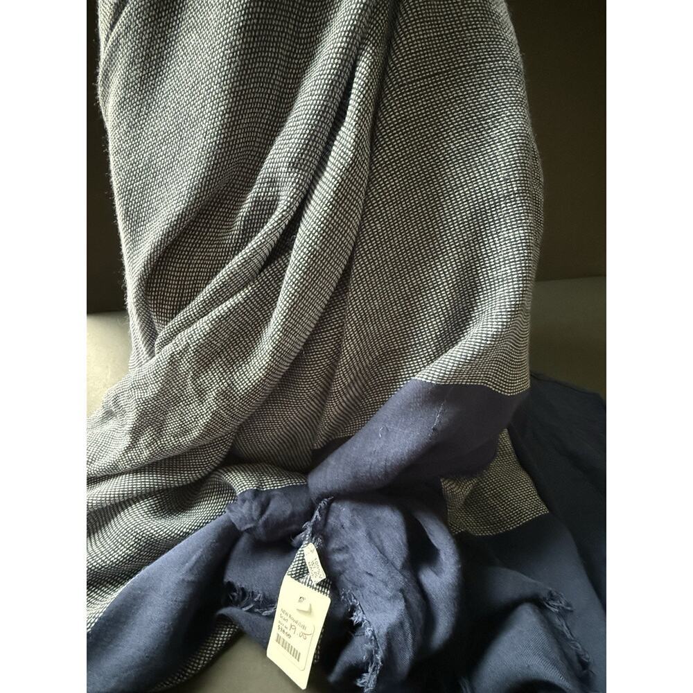 Womens 100% Viscose Scarf Blue Print Rectangle Wrap Fringe Career Lightweight